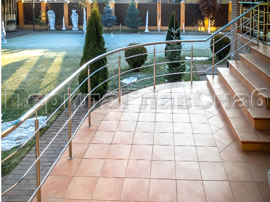 perila_dom.jpg perila_dom.jpg