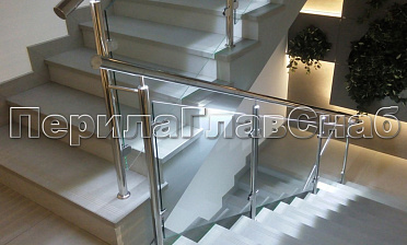 Нержавеющие перила и ограждения со стеклом и подсветкой купить в Санкт-Петербурге