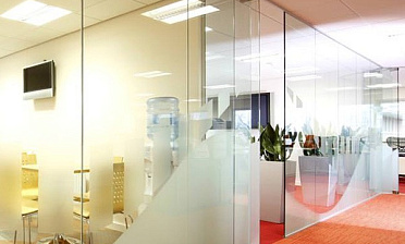 Перегородки офисные стеклянные премиум купить в Санкт-Петербурге