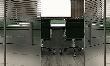 Перегородки из стекла с пленкой для офиса премиум купить в Санкт-Петербурге