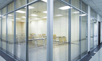 Cтеклянные перегородки - вариант 4 в Санкт-Петербурге. Готовые проекты ПерилаГлавСнаб