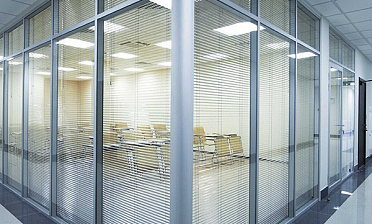 Cтеклянные перегородки - вариант 4 купить в Санкт-Петербурге