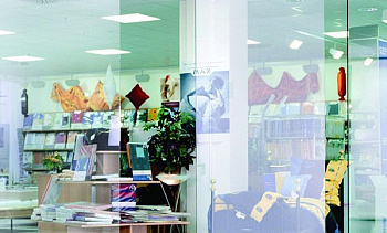 Перегородки с прозрачным стеклом в офис в Санкт-Петербурге. Готовые проекты ПерилаГлавСнаб