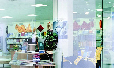 Перегородки с прозрачным стеклом в офис купить в Санкт-Петербурге