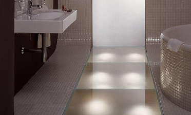 Стеклянные полы в ванной купить в Санкт-Петербурге