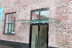 Стеклянные козырьки на вантах в Санкт-Петербурге. Готовые проекты ПерилаГлавСнаб - фото 23 Стеклянные козырьки на вантах в Санкт-Петербурге. Готовые проекты ПерилаГлавСнаб - фото 23