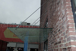 Стеклянные козырьки на вантах в Санкт-Петербурге. Готовые проекты ПерилаГлавСнаб - фото 21 Стеклянные козырьки на вантах в Санкт-Петербурге. Готовые проекты ПерилаГлавСнаб - фото 21