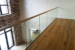 Цельностеклянные ограждения на несущем стекле в Санкт-Петербурге. Готовые проекты ПерилаГлавСнаб - фото 26