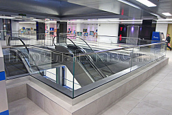 Цельностеклянные ограждения на несущем стекле в Санкт-Петербурге. Готовые проекты ПерилаГлавСнаб - фото 23