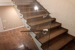 Цельностеклянные ограждения на несущем стекле в Санкт-Петербурге. Готовые проекты ПерилаГлавСнаб - фото 10